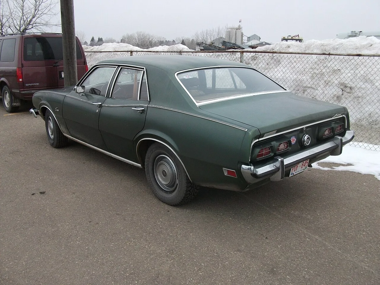 Mercury Comet 427, rear