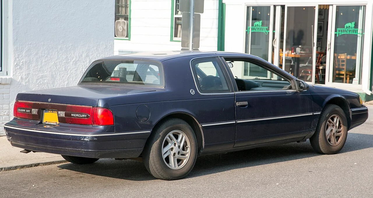 Mercury Cougar, rear