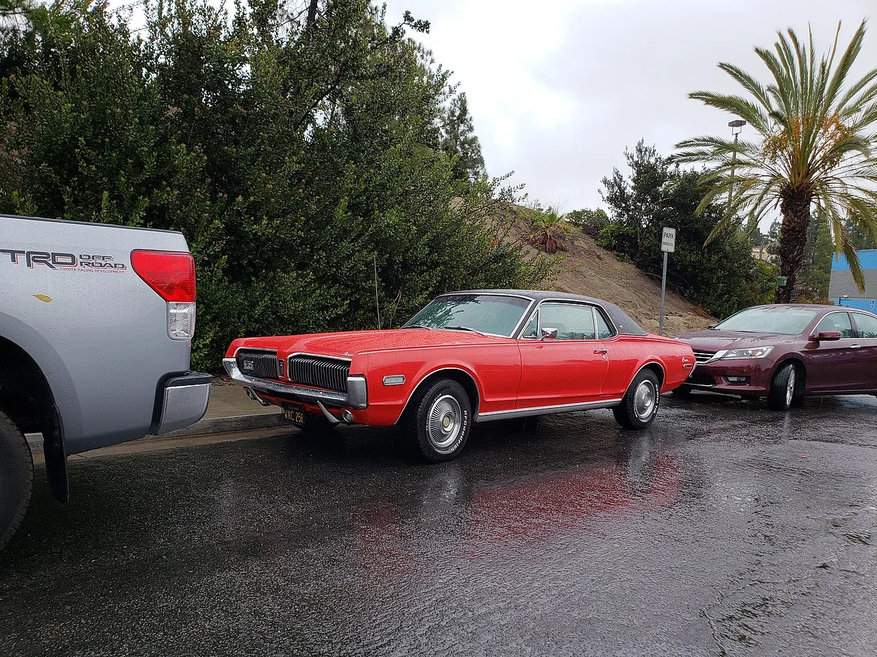 Mercury Cougar, side