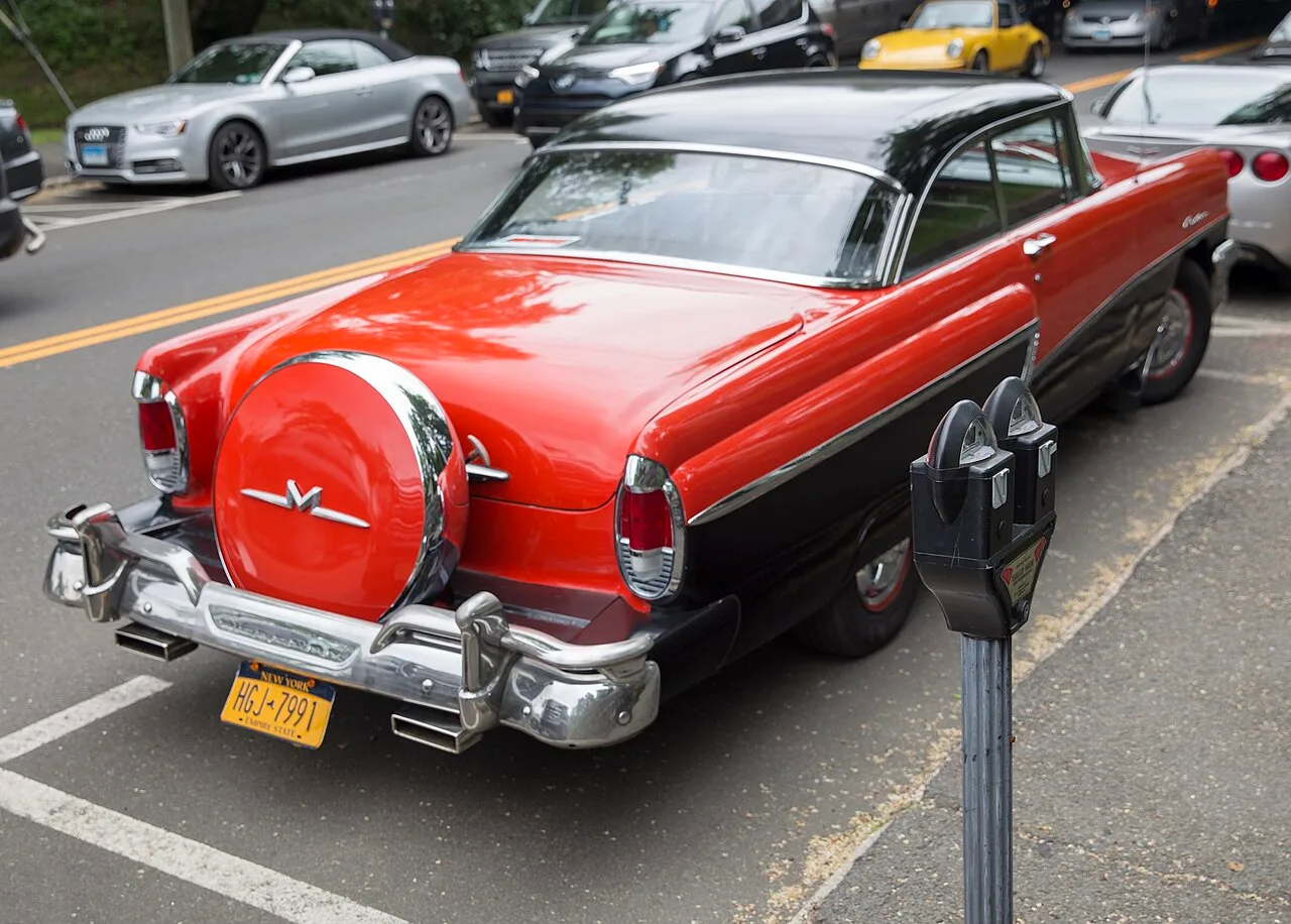 Mercury Custom, rear