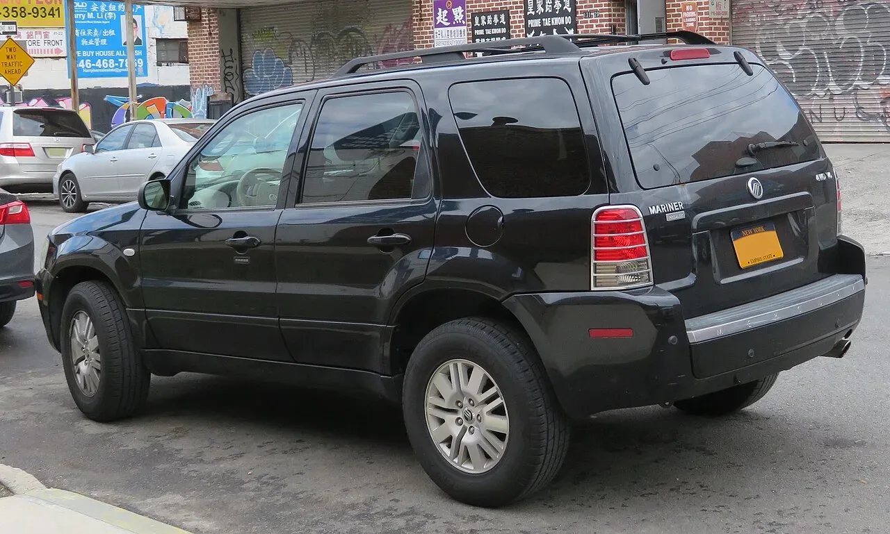 Mercury Mariner, rear