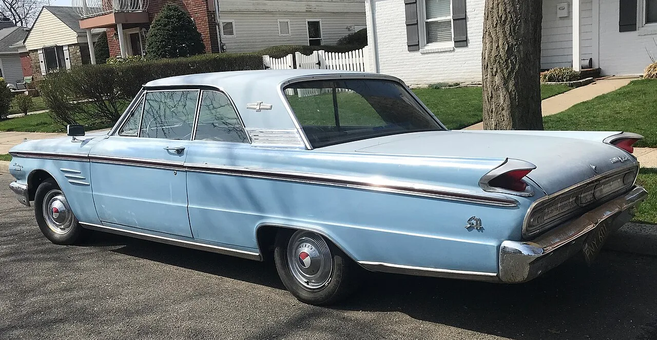Mercury Meteor, rear