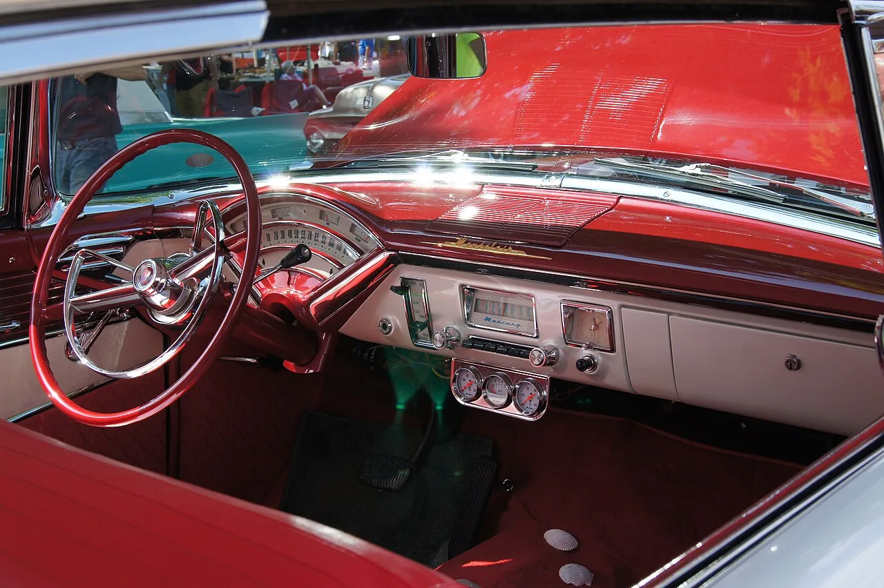 Mercury Montclair, rear