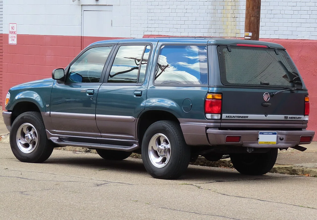 Mercury Mountaineer, rear