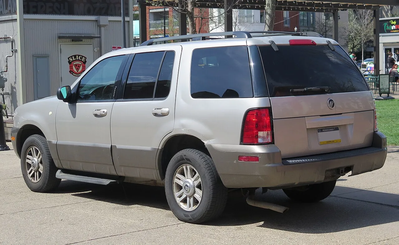 Mercury Mountaineer, rear