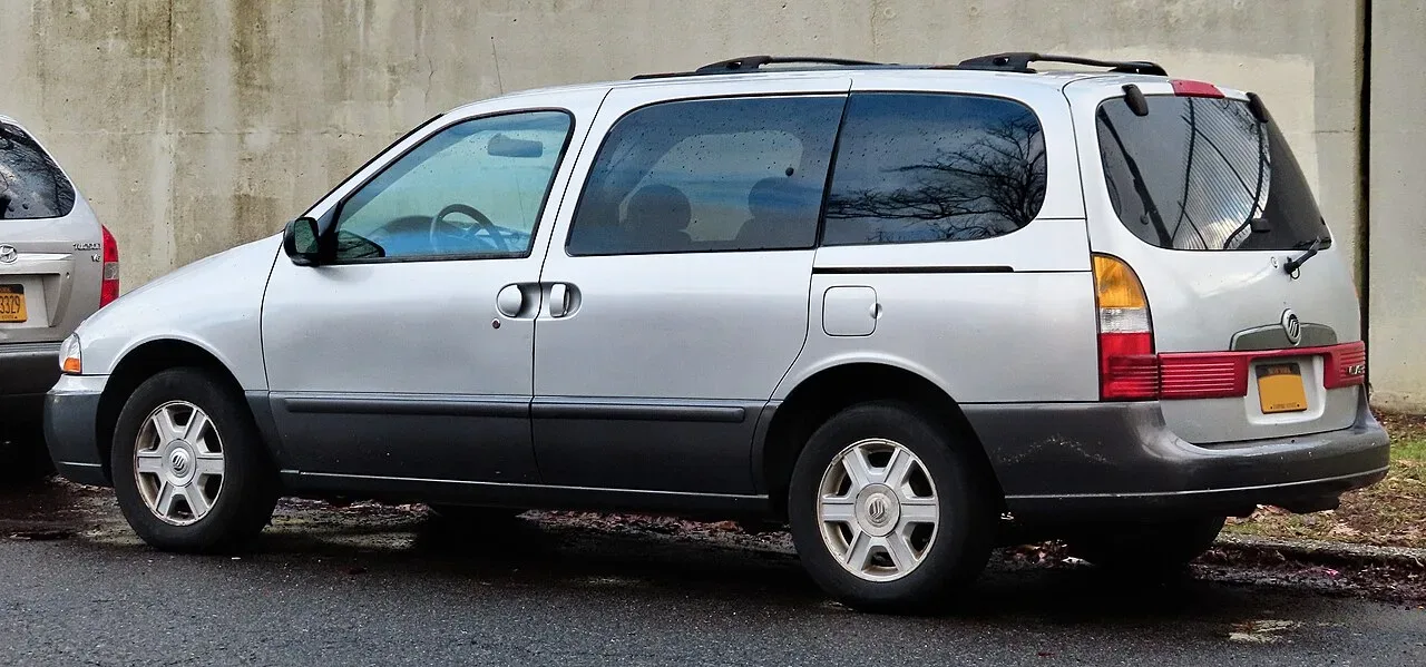 Mercury Villager, rear