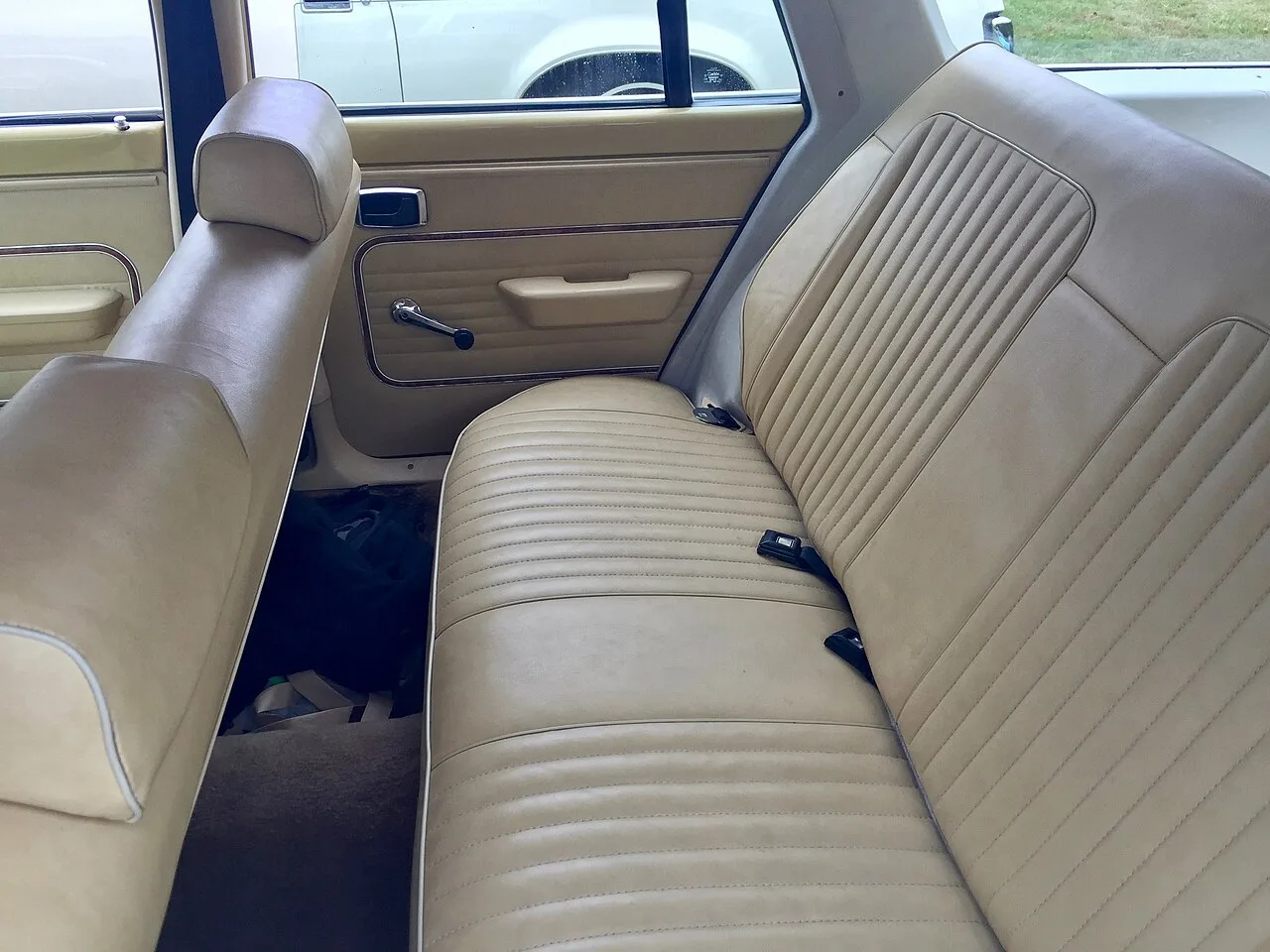 Mercury Zephyr, interior
