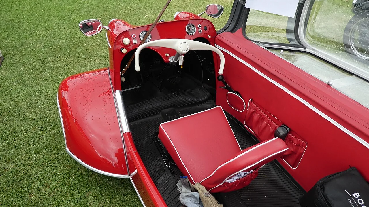 Messerschmitt KR200, interior