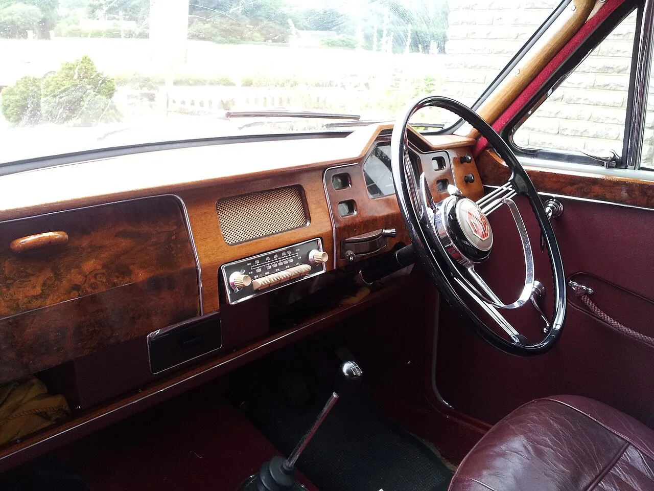 MG Magnette ZB, interior