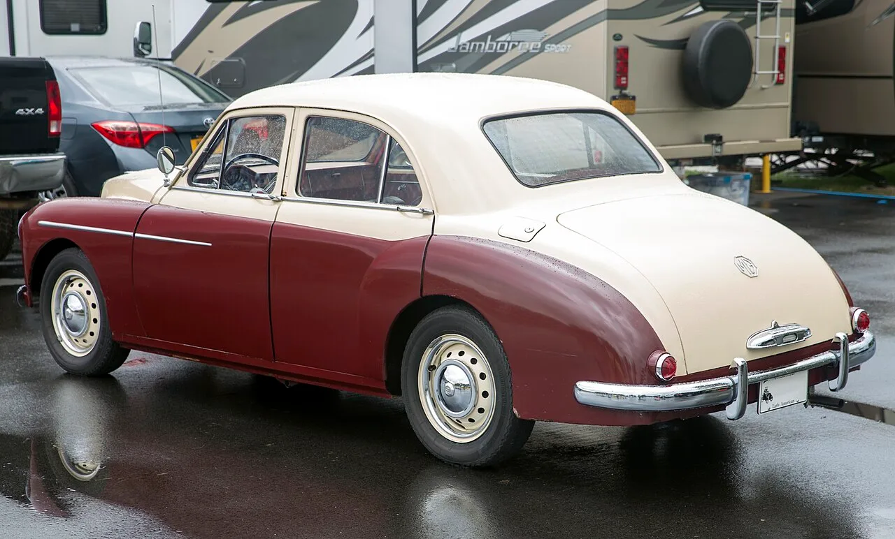 MG Magnette ZB, rear