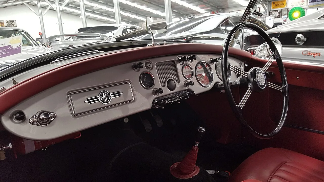 MG MGA, interior