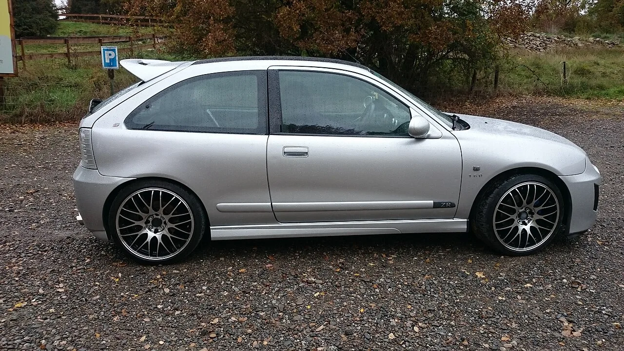 MG ZR, side
