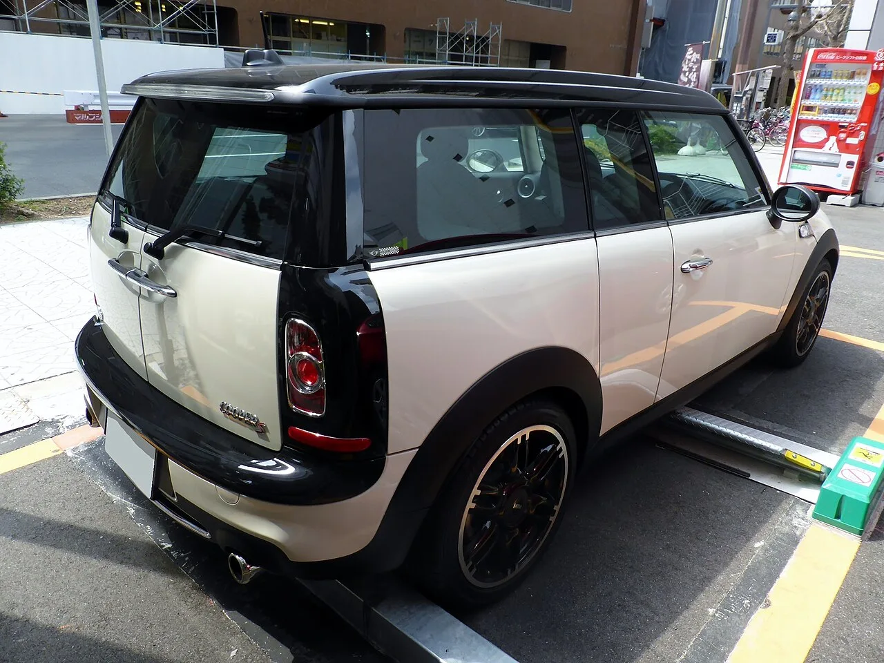 MINI Clubman, rear