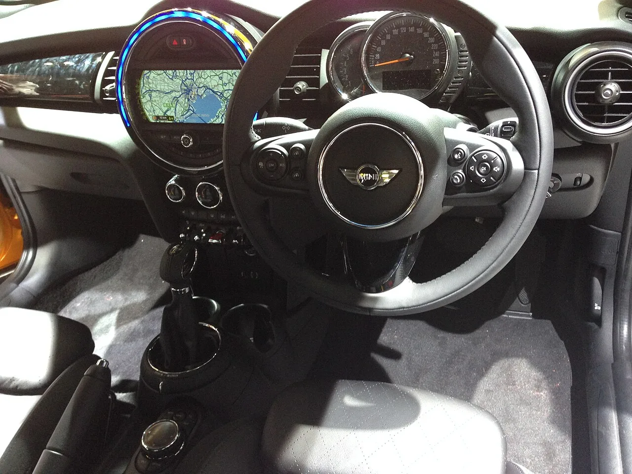 MINI Cooper, interior