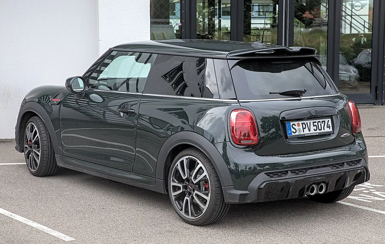 MINI Cooper, rear
