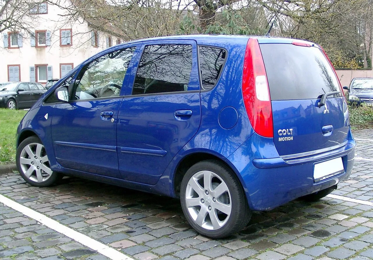 Mitsubishi Colt Z20 / Z30, rear
