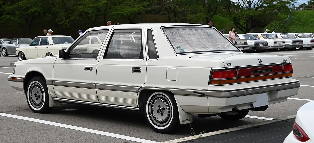 Mitsubishi Debonair A30 / A31 / A32 / A33, rear
