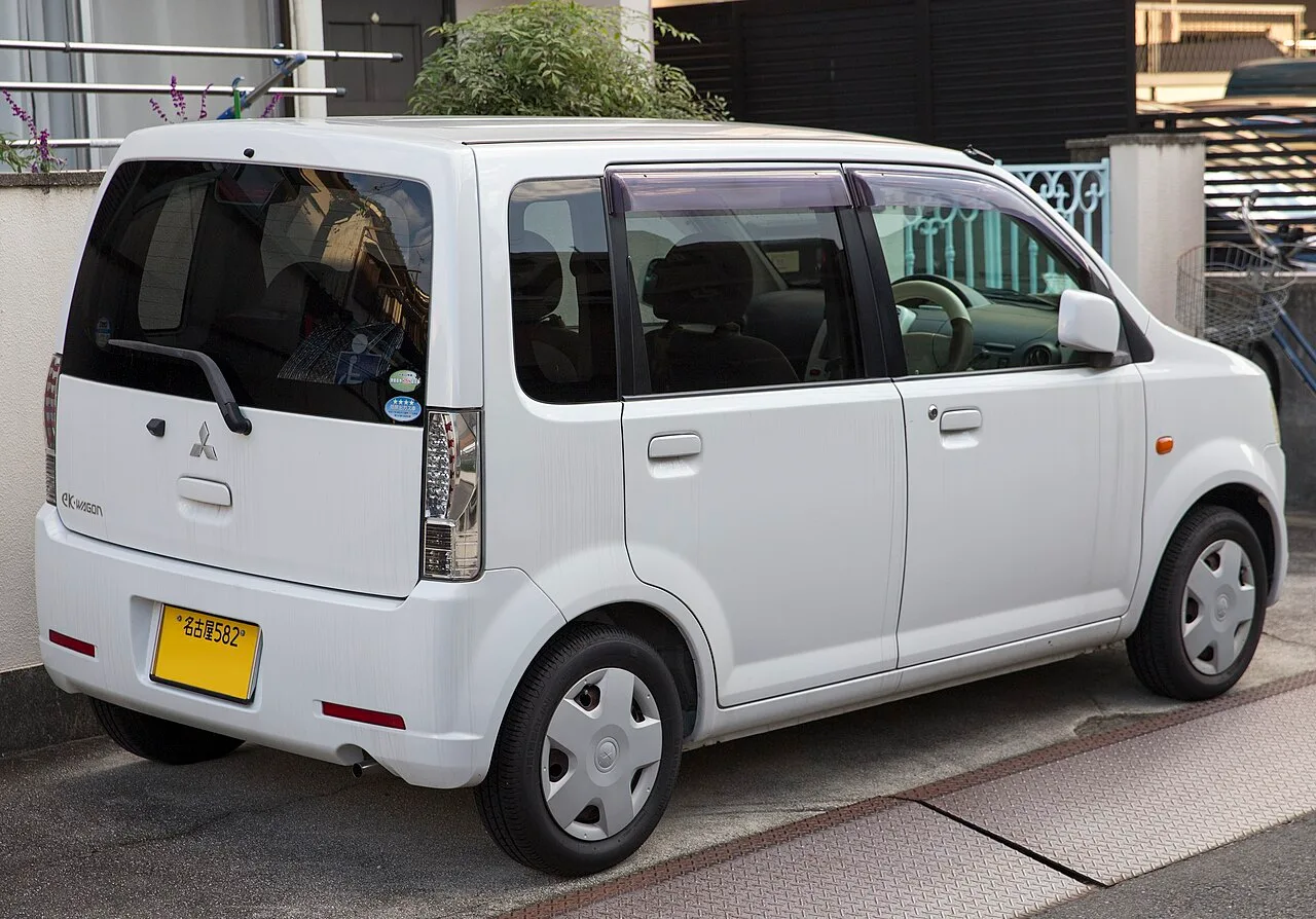 Mitsubishi eK Wagon second generation H82, rear