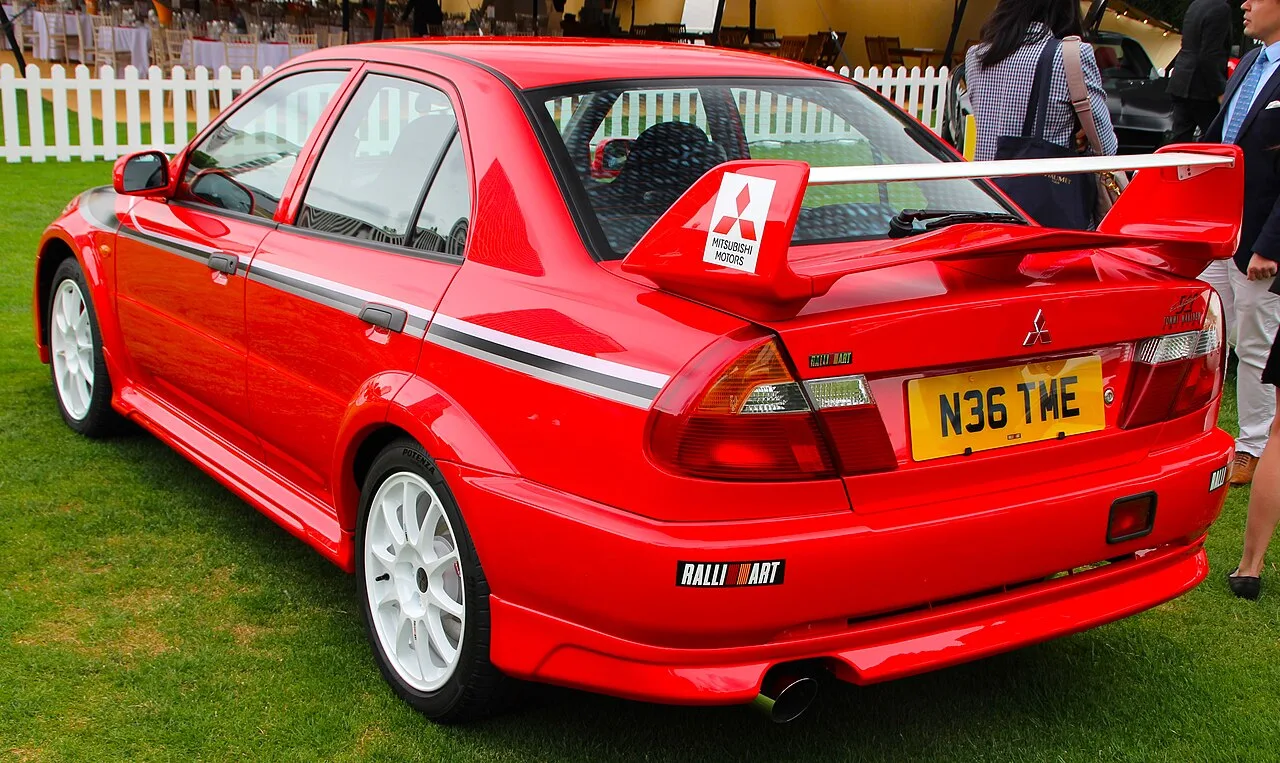 Mitsubishi Lancer Evolution, rear