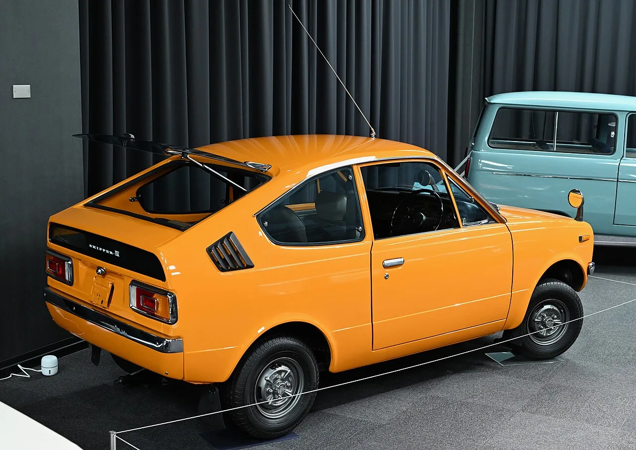 Mitsubishi Minica 70 / 71 A100–A106, rear
