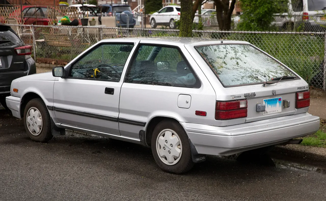 Mitsubishi Precis, rear