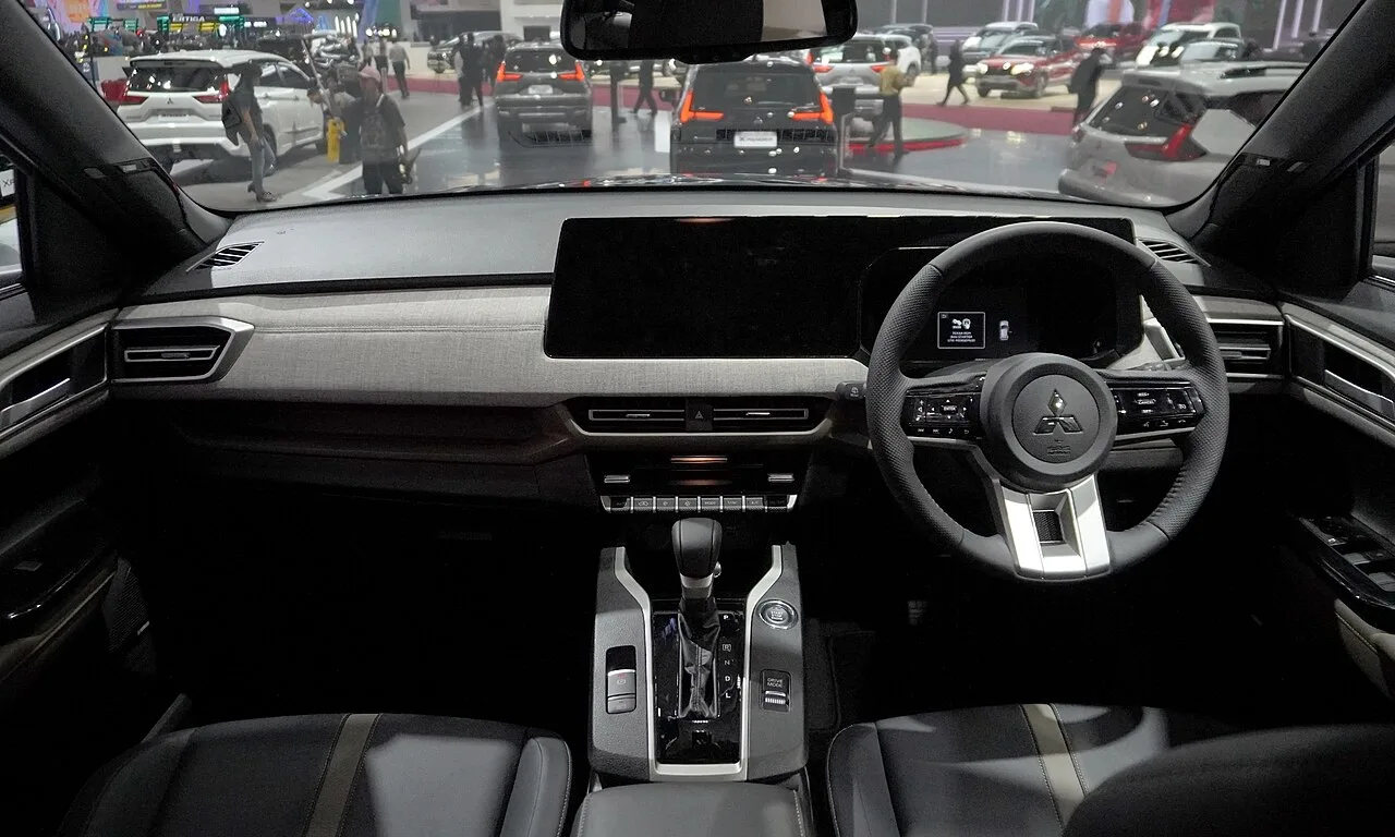 Mitsubishi Xforce, interior