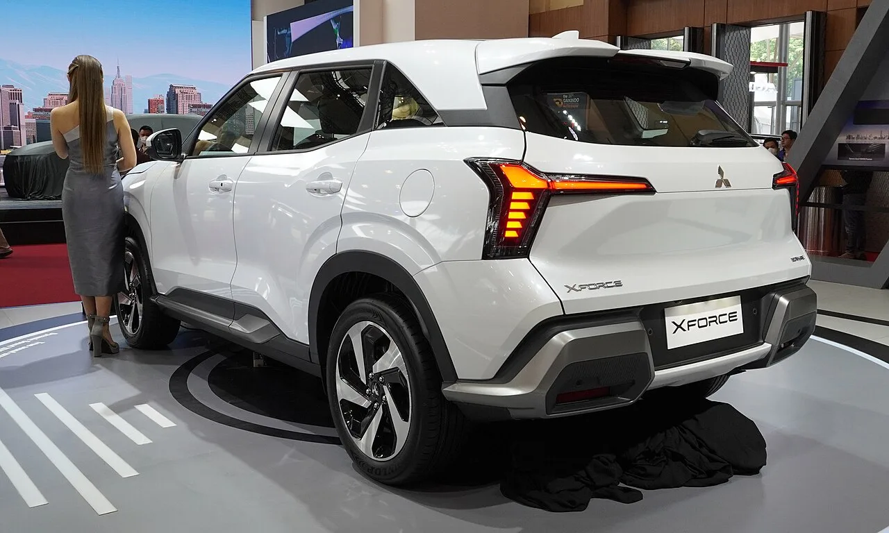 Mitsubishi Xforce, rear