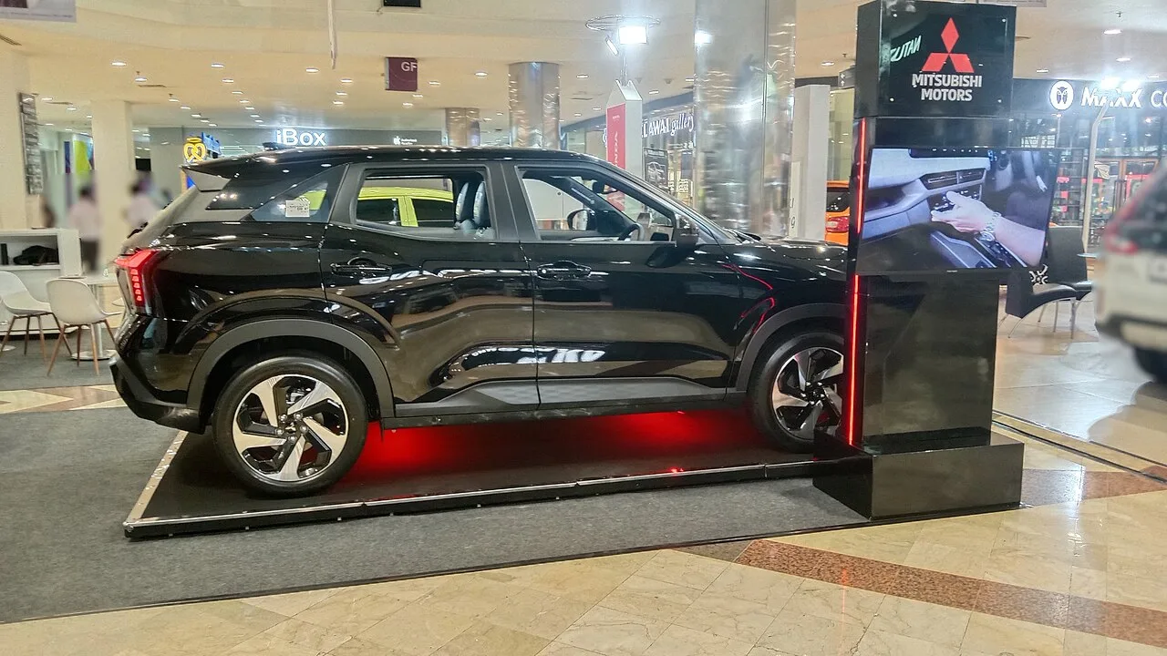 Mitsubishi Xforce, side