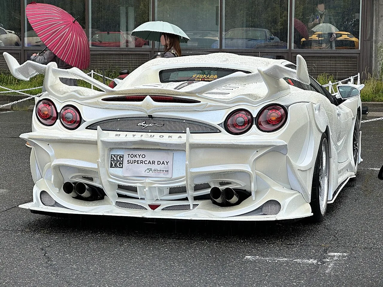 Mitsuoka Orochi, rear
