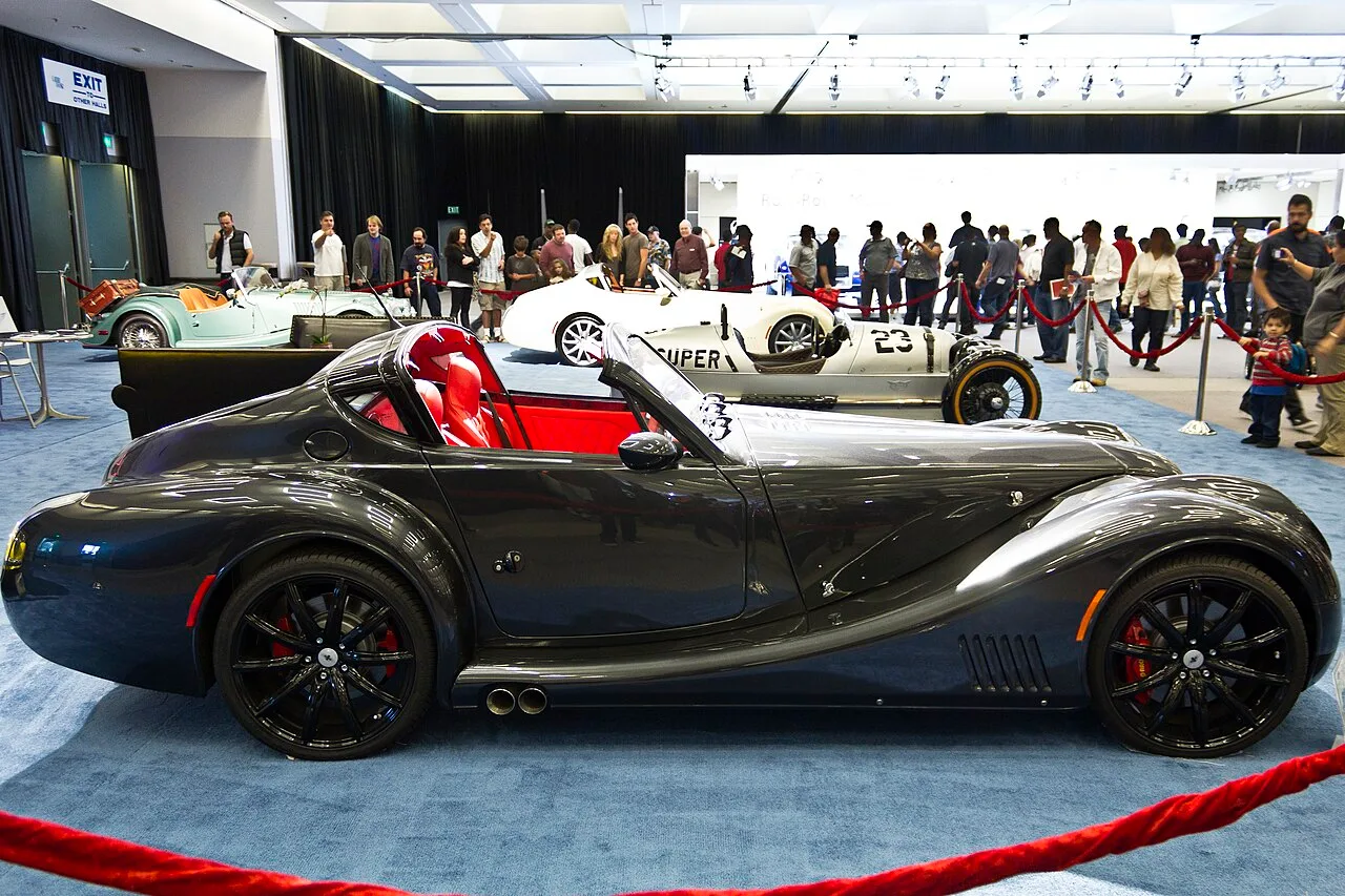 Morgan Aero 8 Series 1, side