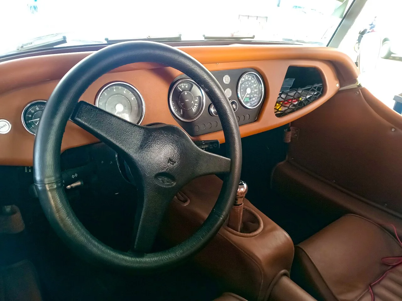Morgan Plus 4 third series, interior