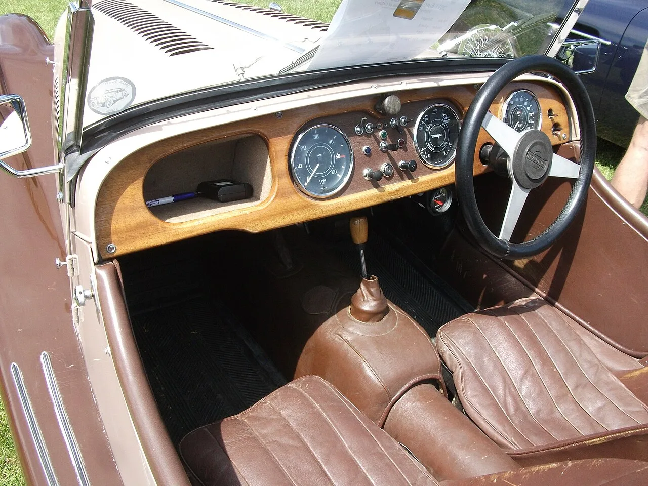 Morgan Plus 4 first series, interior