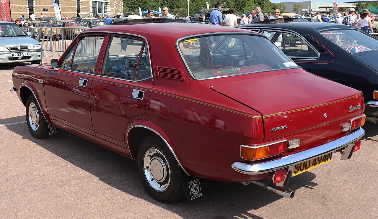 Morris Marina, rear