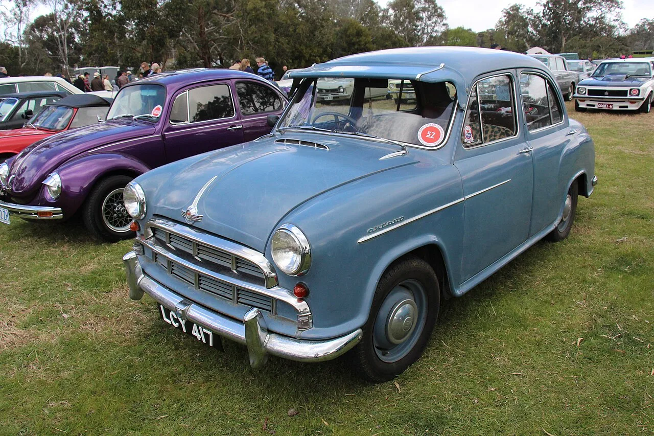 Morris Oxford Series II, rear