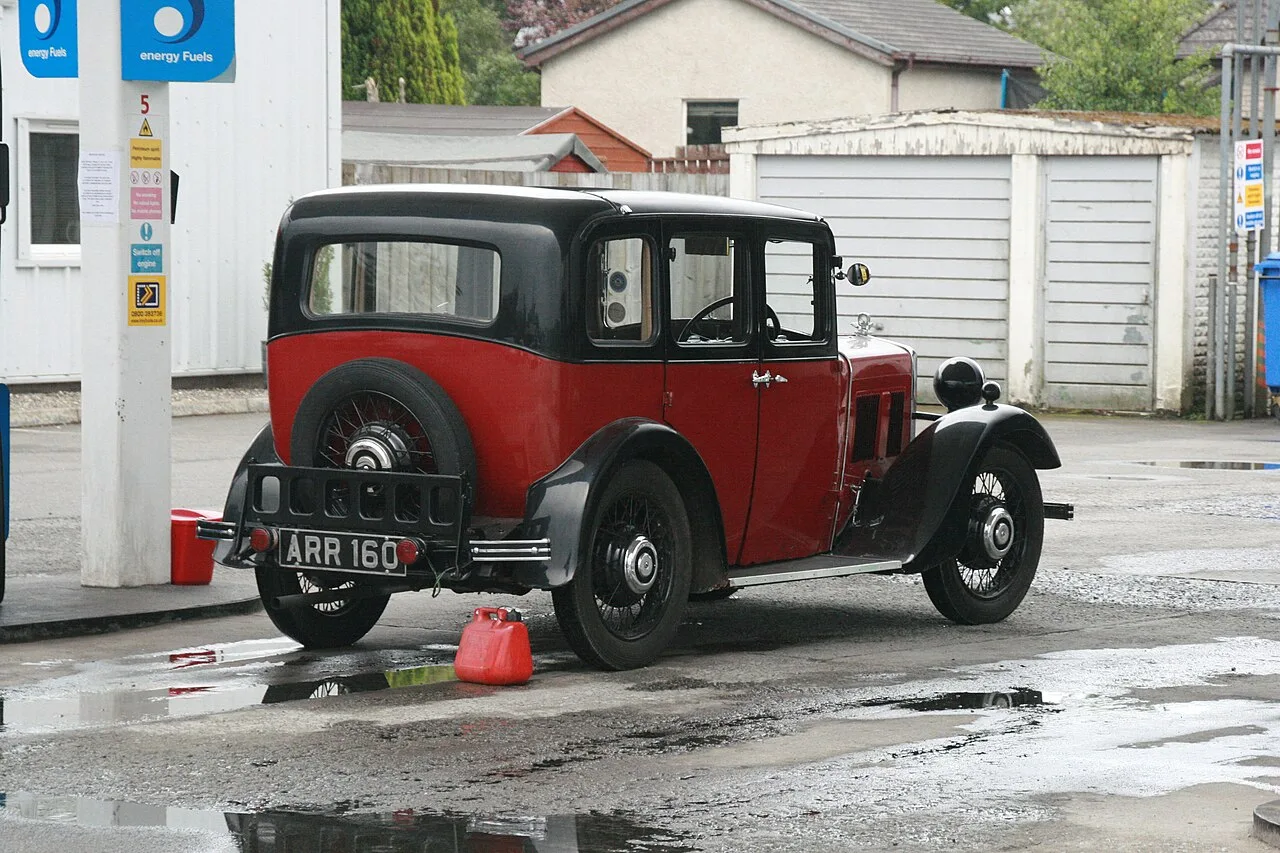Morris Ten Series M, rear