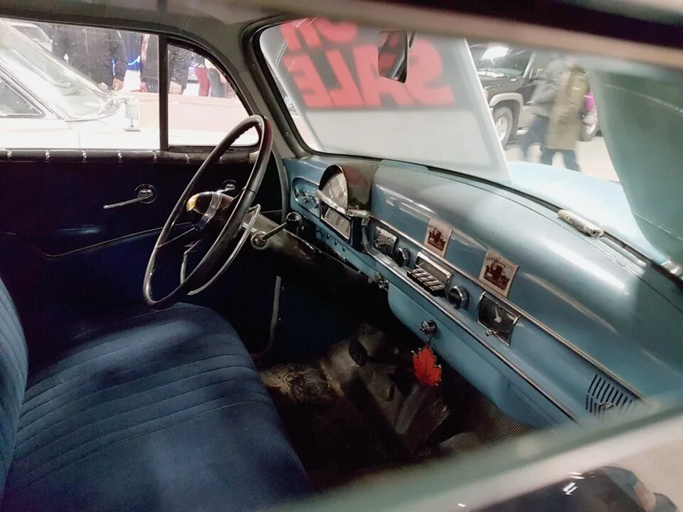 Nash Statesman, interior
