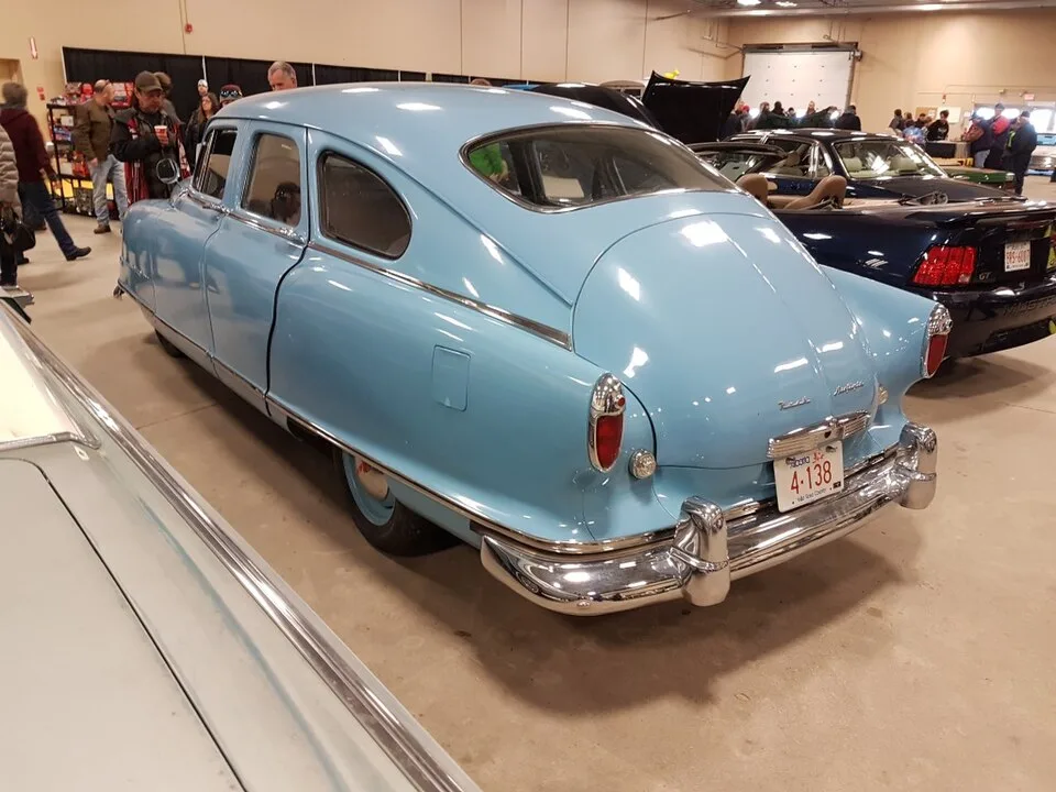 Nash Statesman, rear