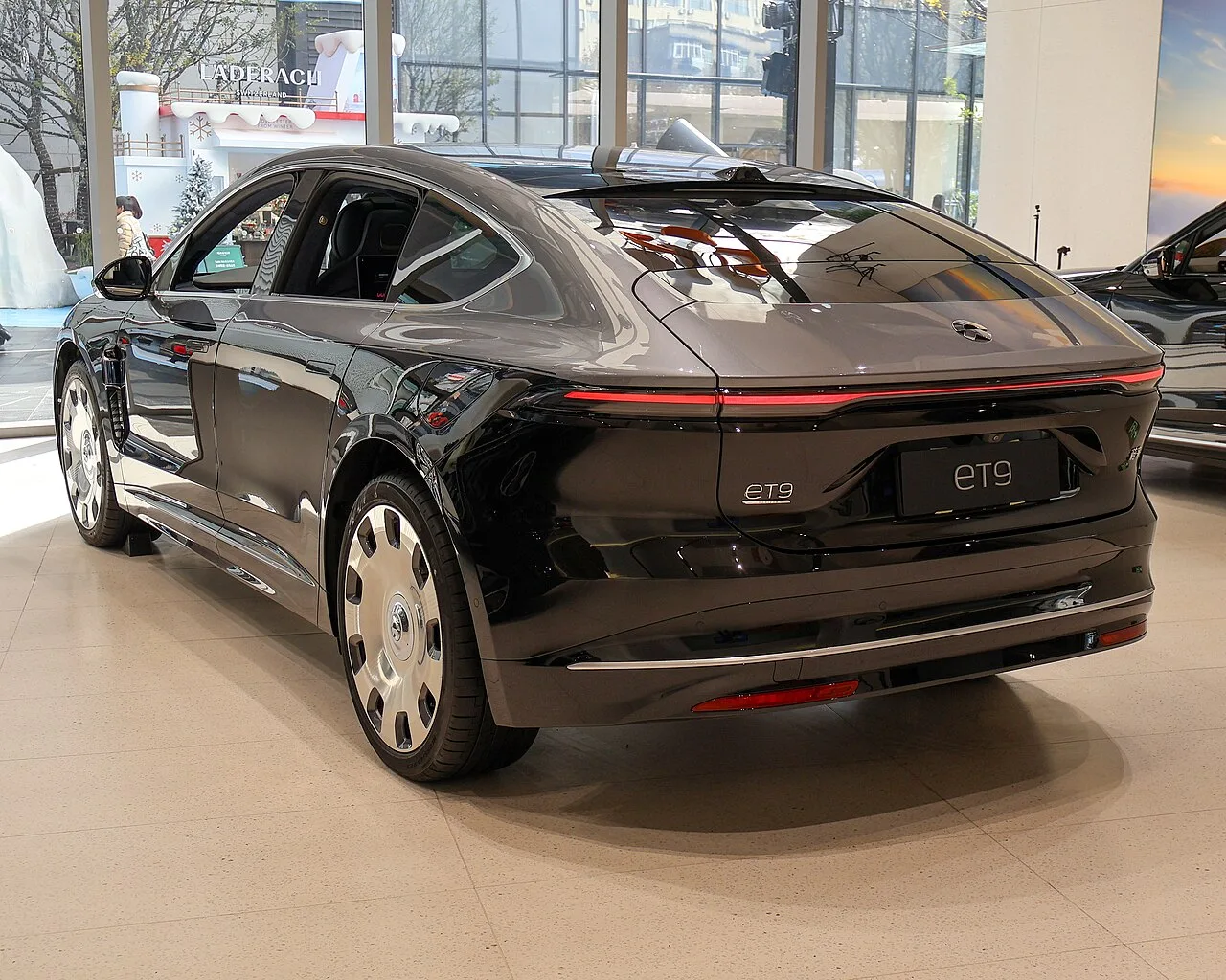 NIO ET9, rear