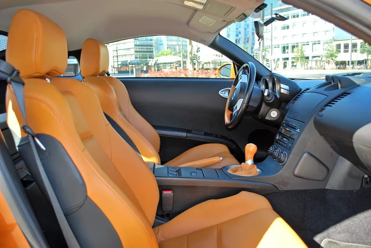 Nissan 350z, interior