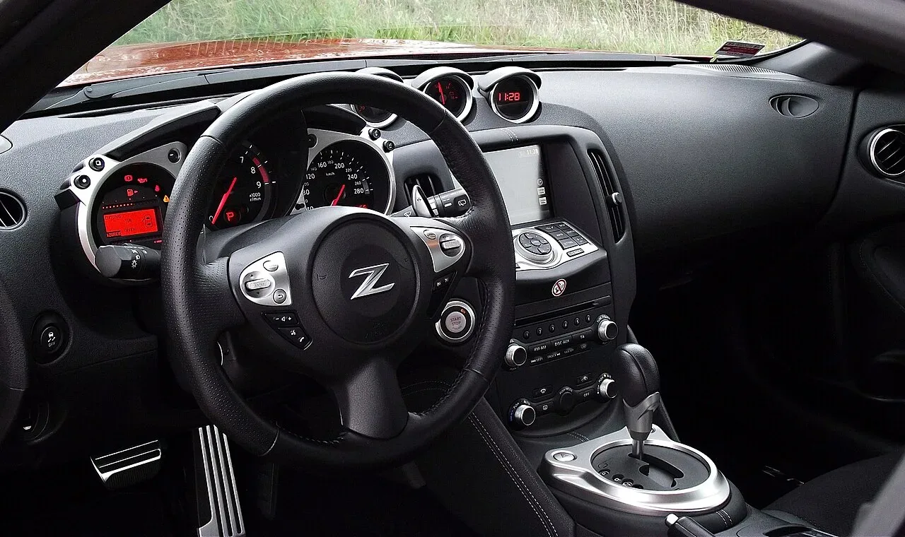Nissan 370z, interior