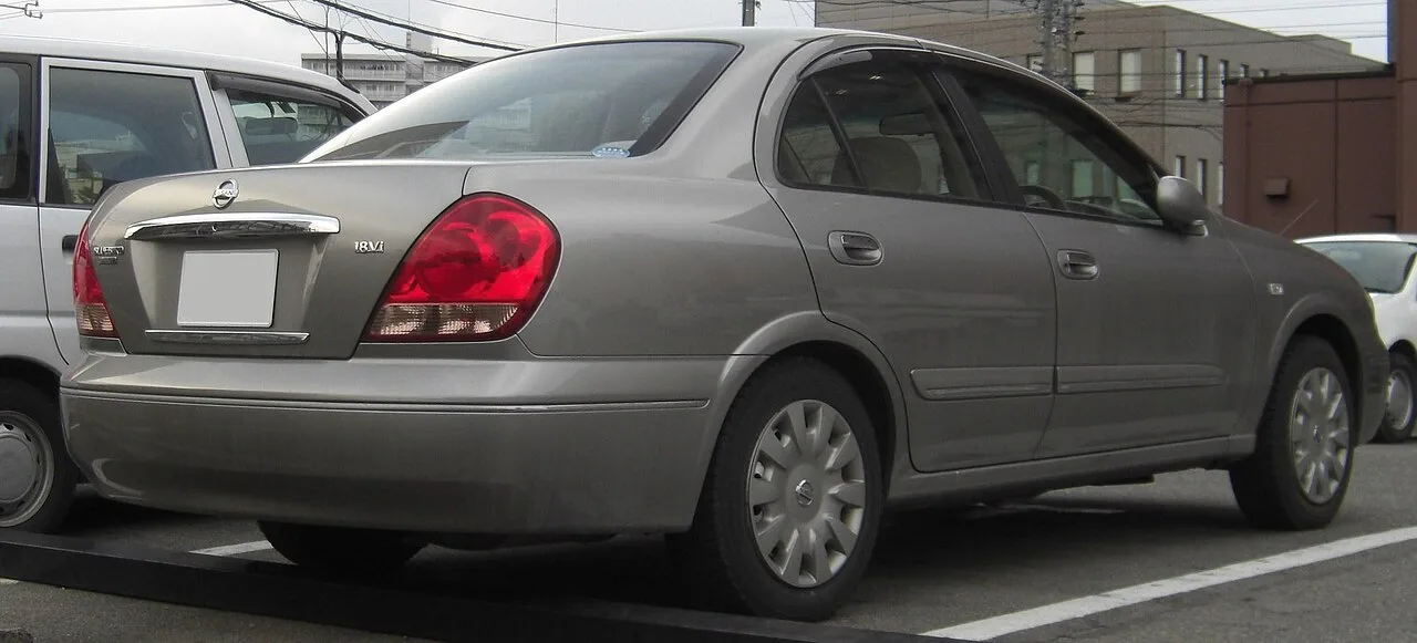 Nissan Bluebird Sylphy G10 / N16, rear