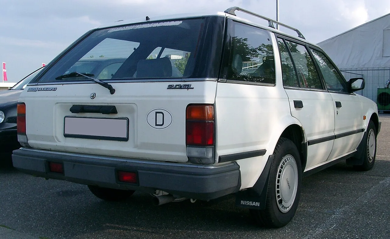 Nissan Bluebird 810 / 160B / 180B / 200B, rear