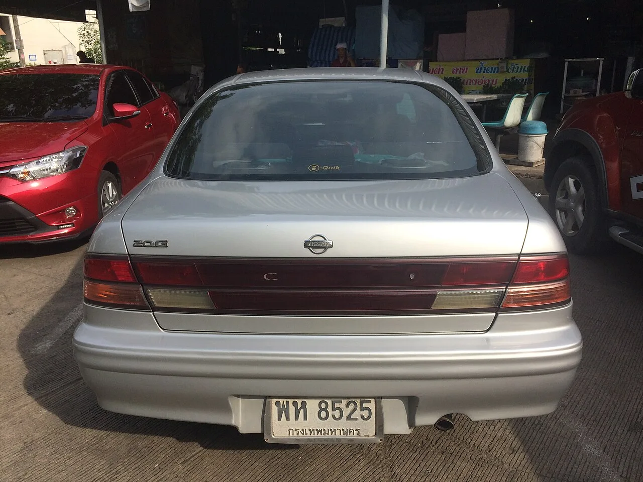 Nissan Cefiro, rear