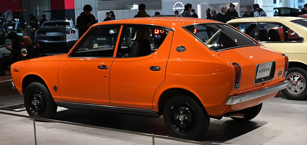 Nissan Cherry E10, rear