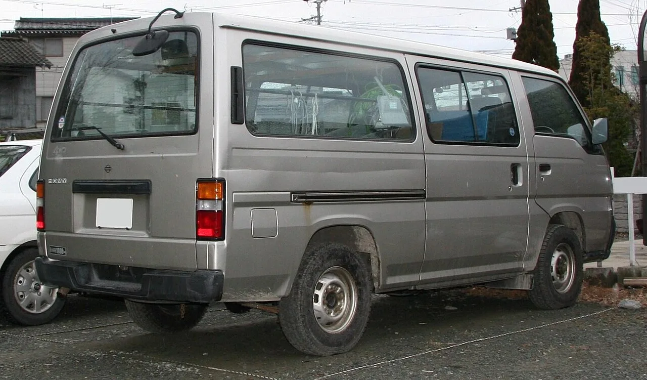 Nissan Homy B640 / T20, rear