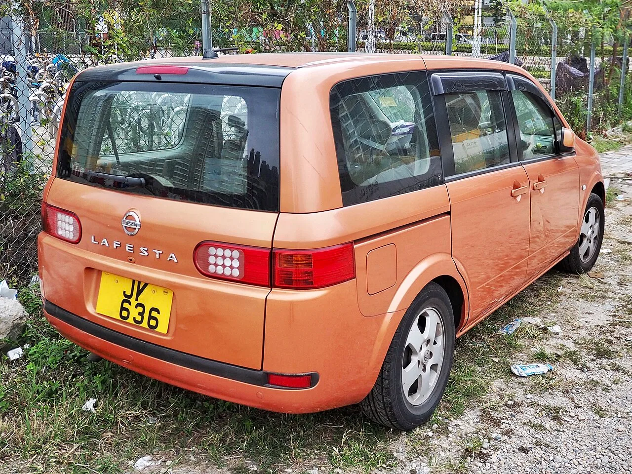 Nissan Lafesta B30 / NB30, rear