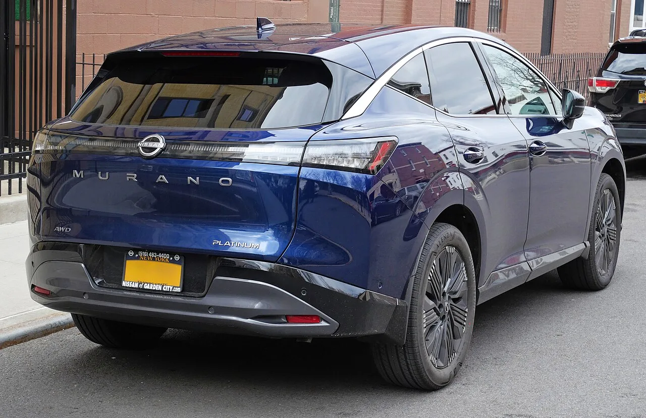 Nissan Murano, rear