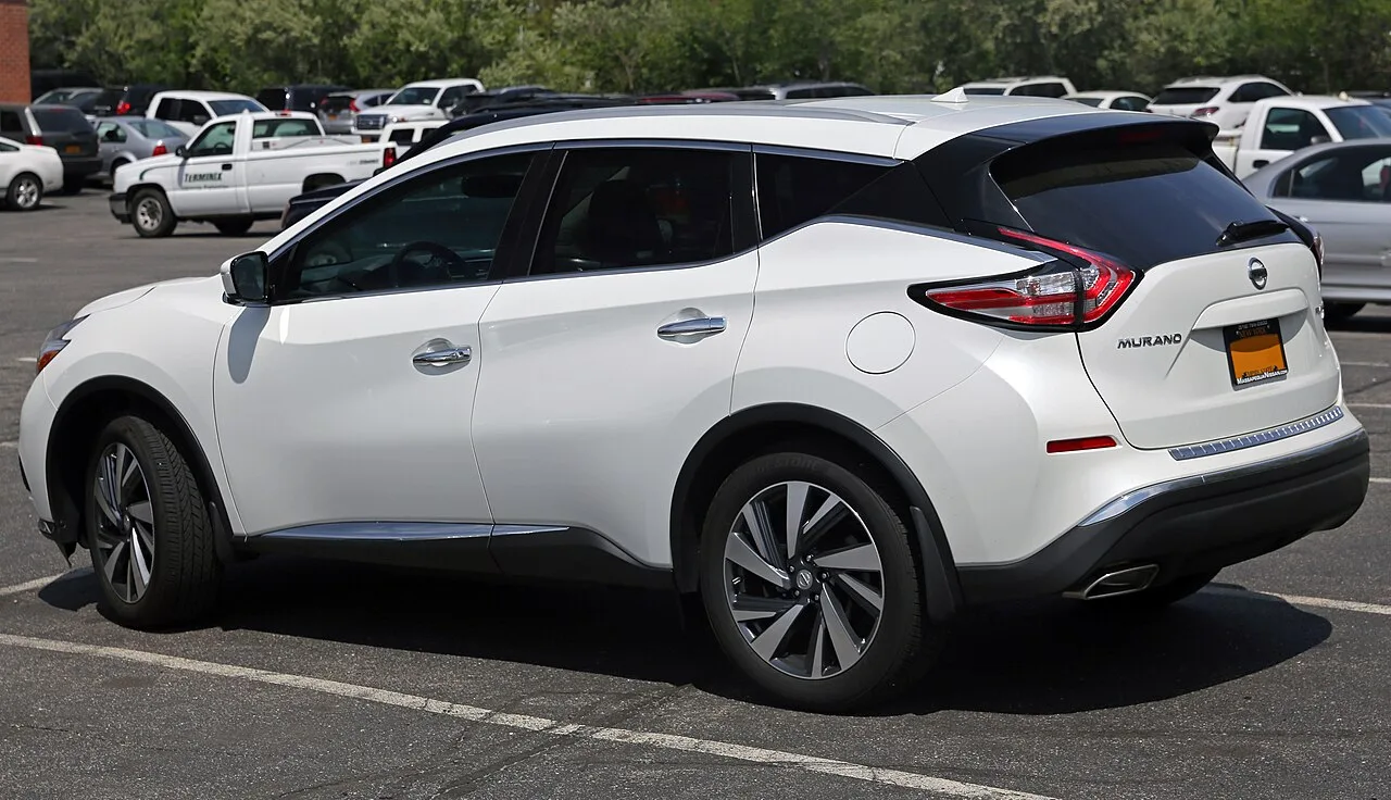 Nissan Murano, rear