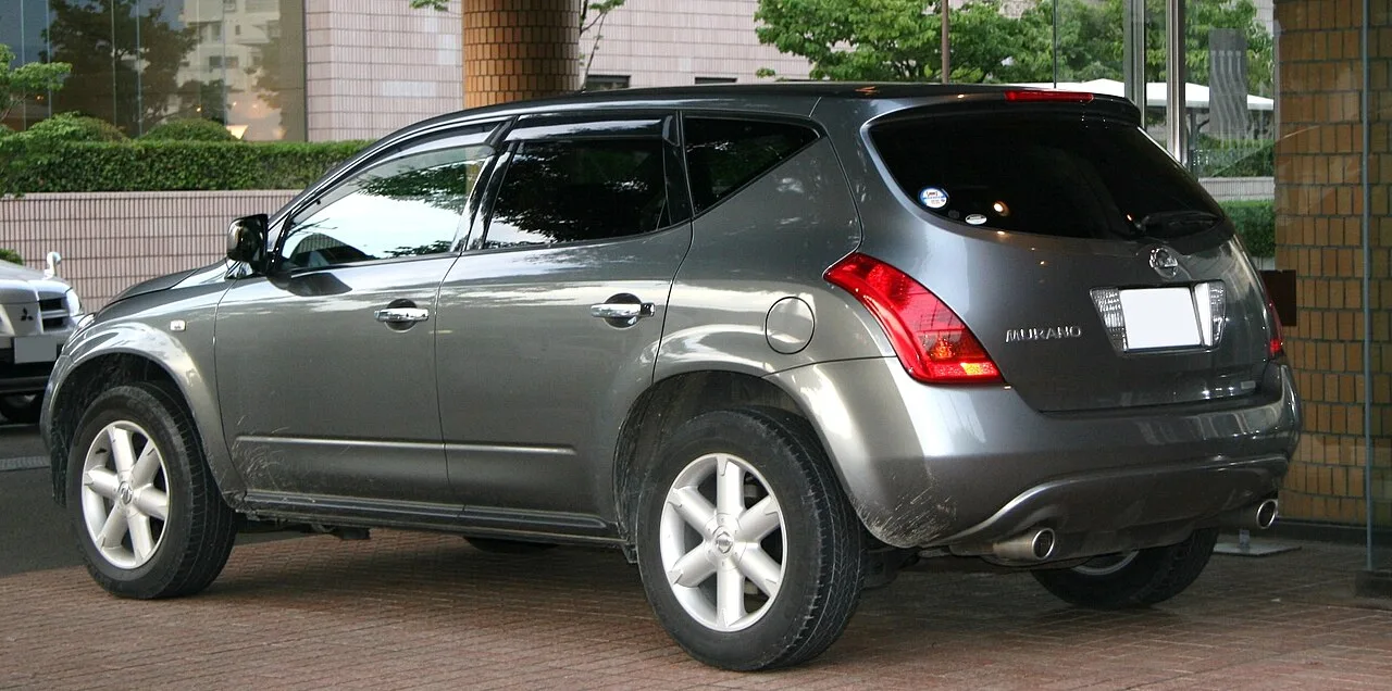 Nissan Murano, rear