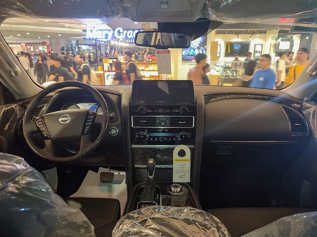 Nissan Patrol / Safari, interior